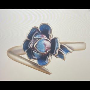 Blue lotus ring